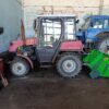 Traktorius MTZ Belarus 320 su kaušu ir priekaba